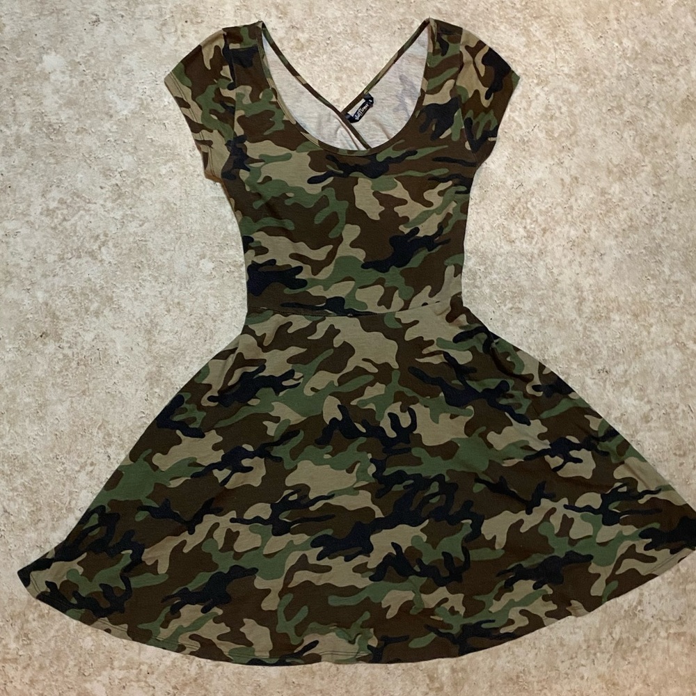 Cute Camo dress made from wallflower size S